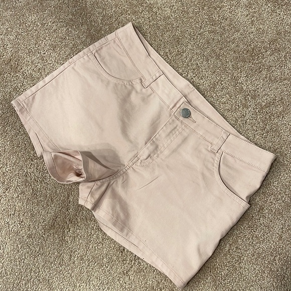 New Size 10 Blush Pink H&M Shorts - Picture 1 of 4